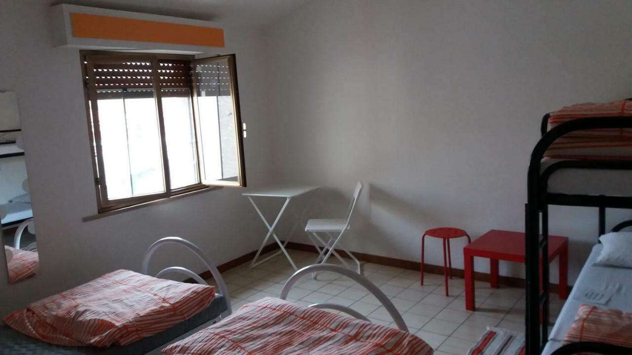 Hostel Easy 比萨 外观 照片
