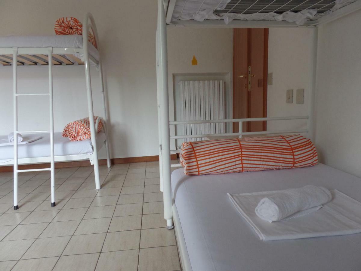Hostel Easy 比萨 外观 照片